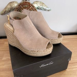 Kenneth Cole Size 6.5 Wedges